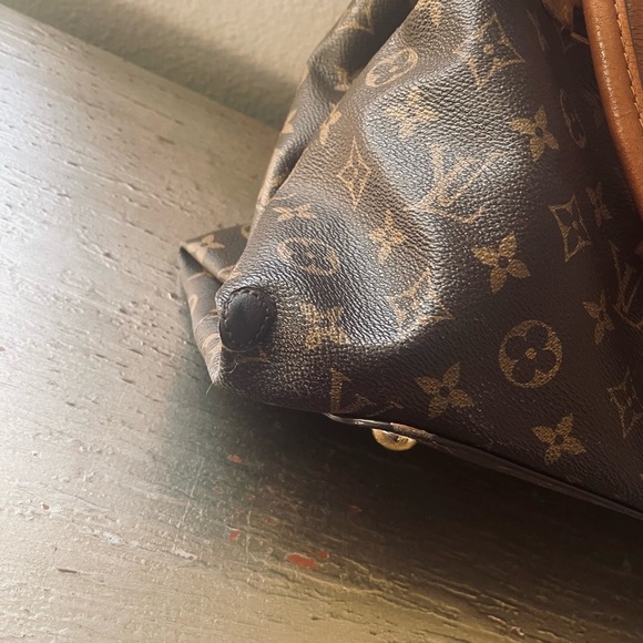 Louis Vuitton Monogram Olympe - Picture 11 of 15